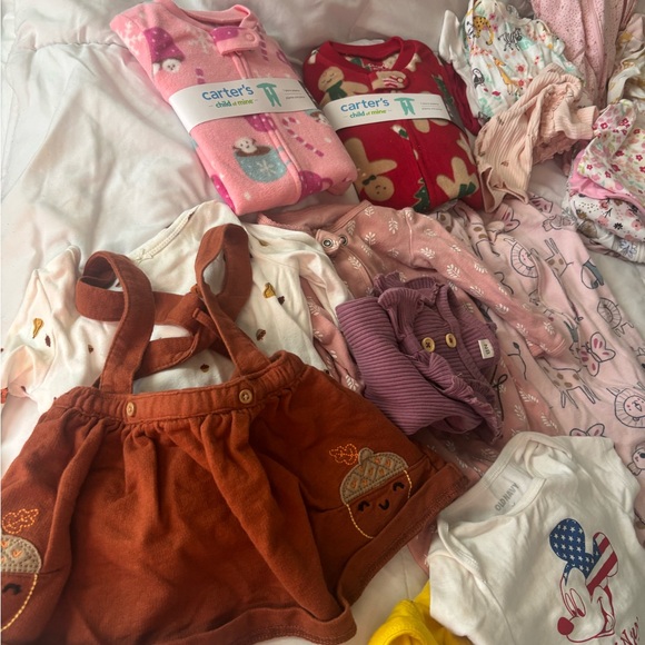 Newborn to 18 Months Baby Girl Clothing Bundle Lot - Picture 3 of 12